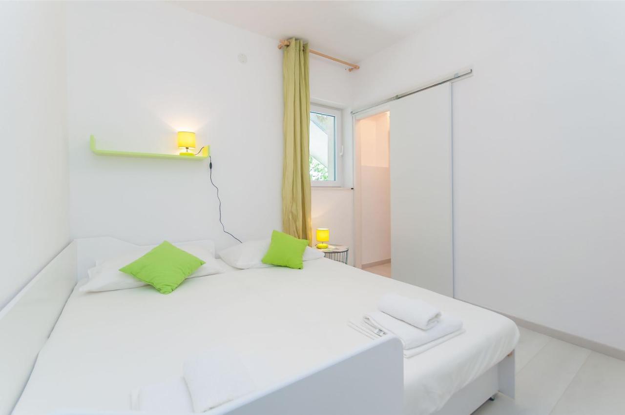 Apartman Roza Duće Kültér fotó